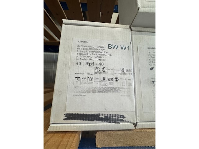 Ca. 16x knie en 3x verloop t-stuk rehau, sdr 11 en rautitan - afbeelding 2 van  5