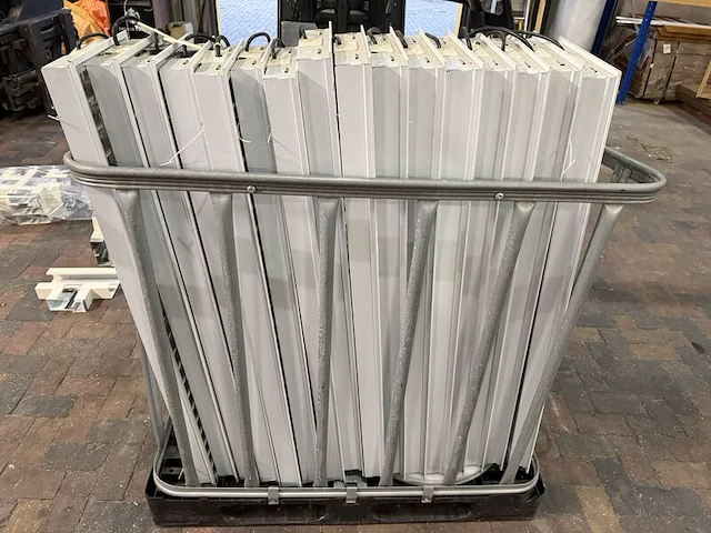 Ca. 16x langwerpig led-plafondarmatuur, luminación general, 841 minicomfort led 2x, wit, 2018 - afbeelding 1 van  6