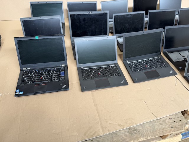 Ca. 16x laptop, lenovo, thinkpad - afbeelding 10 van  14
