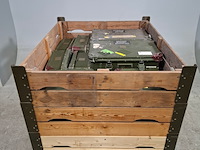 Ca. 16x metalen transportkist