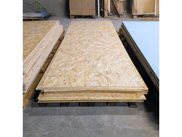 Ca. 16x osb plaat, osb 3 se - afbeelding 1 van  6