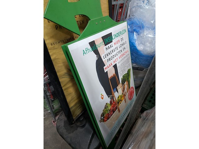 Ca. 16x rolcontainer gevuld met diverse kantoor en magazijn goederen - afbeelding 21 van  51