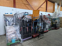 Ca. 16x rolcontainer gevuld met diverse kantoor en magazijn goederen - afbeelding 12 van  51