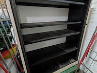 Ca. 16x rolcontainer gevuld met diverse kantoor en magazijn goederen - afbeelding 25 van  51