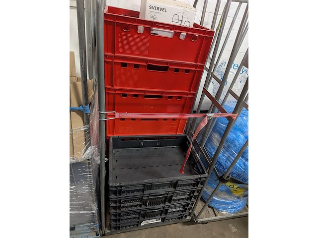 Ca. 16x rolcontainer gevuld met diverse kantoor en magazijn goederen - afbeelding 43 van  51