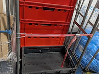 Ca. 16x rolcontainer gevuld met diverse kantoor en magazijn goederen - afbeelding 43 van  51