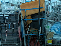 Ca. 16x rolcontainer gevuld met diverse kantoor en magazijn goederen - afbeelding 51 van  51