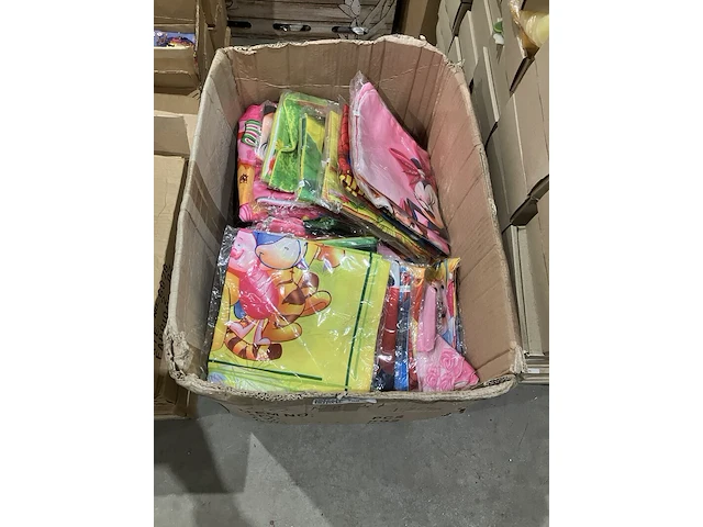 Ca. 170x disney kussenhoesjes, disney - afbeelding 7 van  7