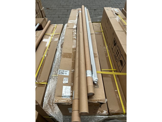 Ca. 170x led tube 18w 3000k 1197 mm, qbright, qb-lt-18w-3k-125-1197 - afbeelding 2 van  8