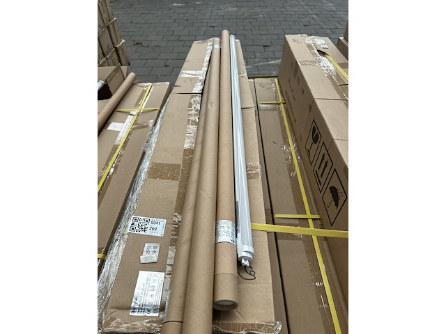 Ca. 170x led tube 18w 3000k 1197 mm, qbright, qb-lt-18w-3k-125-1197 - afbeelding 1 van  3