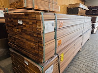 Ca. 174x guyana teak planken geschaafd, 27x70mm, 105/400cm, 69/430cm - afbeelding 2 van  3