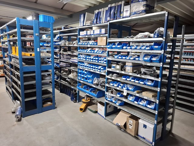 Ca 17,5mtr metalen stelling - afbeelding 5 van  8