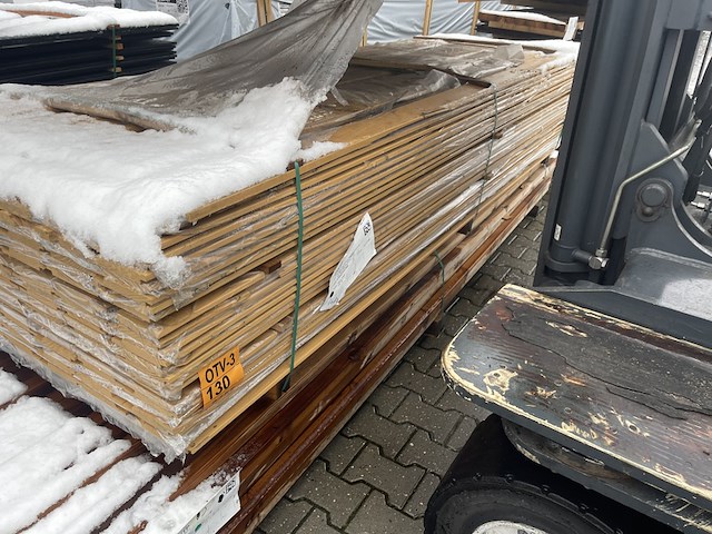 Ca. 175x douglas channelsiding bruin geïmpregneerd, 18x137mm, lengte 300cm - afbeelding 1 van  3