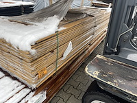 Ca. 175x douglas channelsiding bruin geïmpregneerd, 18x137mm, lengte 300cm - afbeelding 1 van  3