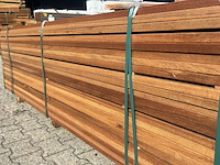 Ca. 176x guyana teak planken geschaafd, 25x90mm, lengte 155cm - afbeelding 2 van  4