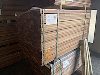 Ca. 176x guyana teak planken geschaafd, 25x90mm, lengte 155cm - afbeelding 4 van  4