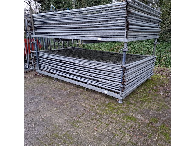 Ca. 17x bouwhek in transportbok, o.a. heras - afbeelding 1 van  8