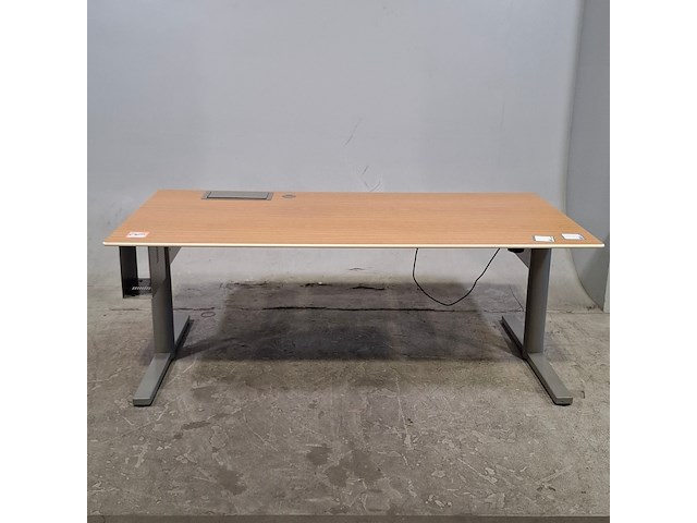Ca. 17x bureau, gispen - afbeelding 1 van  10