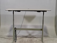 Ca. 17x bureau