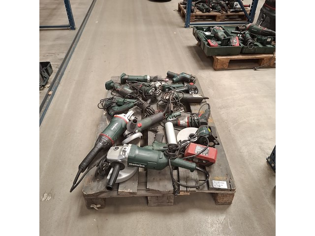 Ca. 17x divers accu/elektrisch/pneumatisch gereedschap metabo, diverse modellen - afbeelding 1 van  24