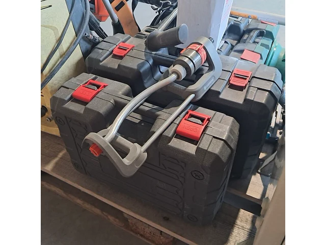Ca. 17x gereedschap – diverse machines en toebehoren - afbeelding 45 van  49