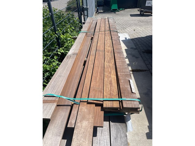 Ca. 17x guyana ipé planken geschaafd, 21x145mm, lengte 15/395cm, 2/455cm - afbeelding 1 van  3
