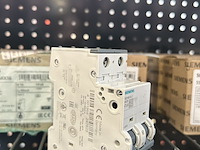 Ca. 17x installatiemateriaal, siemens - afbeelding 1 van  6