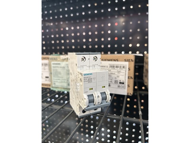 Ca. 17x installatiemateriaal, siemens - afbeelding 2 van  6