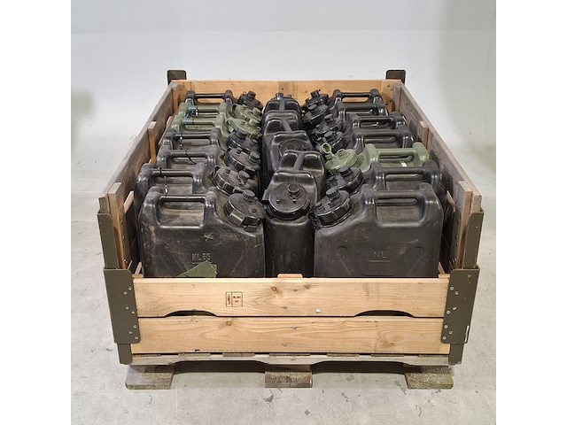 Ca. 17x jerrycan - afbeelding 1 van  5