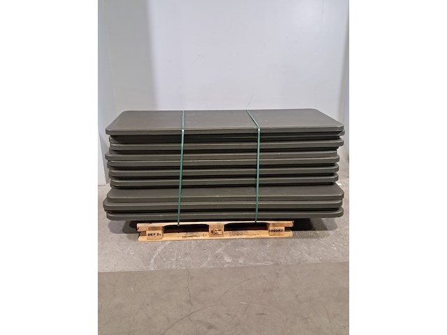 Ca. 17x kunststof veldtafel - afbeelding 1 van  7