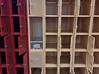 Ca. 17x (locatie deventer) lockerkast, rood en beige - afbeelding 3 van  7
