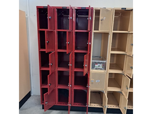 Ca. 17x (locatie deventer) lockerkast, rood en beige - afbeelding 5 van  7