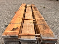 Ca. 17x mora hardhouten balken fijnbezaagd, 50x300mm, lengte 400cm