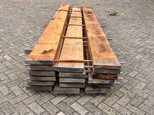 Ca. 17x mora hardhouten balken fijnbezaagd, 50x300mm, lengte 400cm - afbeelding 3 van  3
