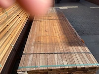 Ca. 180x angelim pedra regels geschaafd, 35x50mm, lengte 305cm