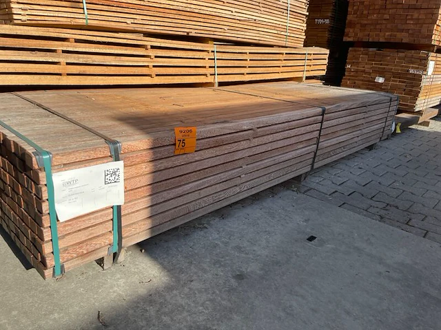 Ca. 180x angelim pedra regels geschaafd, 35x50mm, lengte 305cm - afbeelding 3 van  3