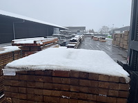 Ca. 180x guyana teak regels geschaafd, 45x68mm, lengte 40/100cm, 140/125cm - afbeelding 1 van  3