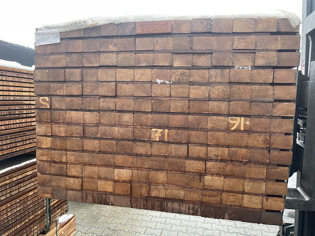 Ca. 180x guyana teak regels geschaafd, 45x68mm, lengte 40/100cm, 140/125cm - afbeelding 3 van  3