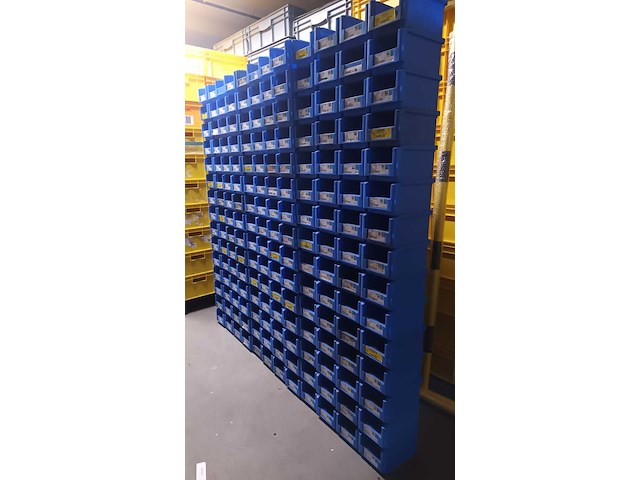 Ca. 180x magazijnbakken met grijp opening, blauw - afbeelding 2 van  4