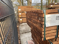 Ca. 181x angelim pedra regels geschaafd, 35x50mm, lengte 305cm - afbeelding 3 van  3