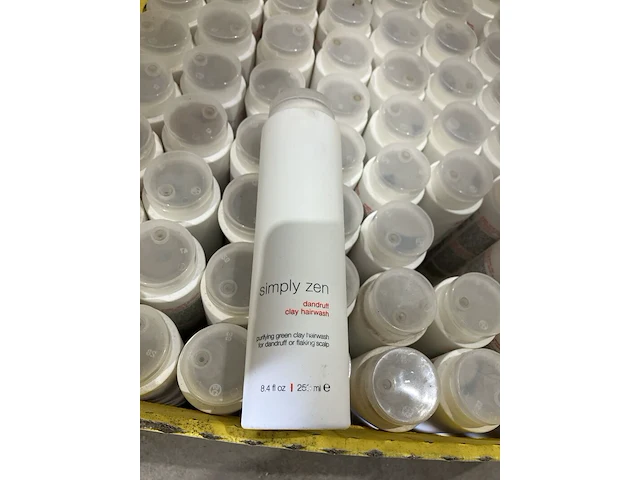 Ca. 183x kleishampoo tegen roos, simply zen - afbeelding 2 van  4