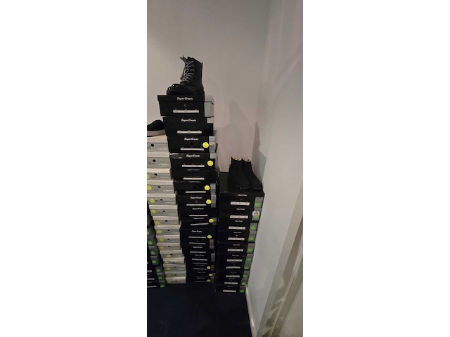 Ca. 183x schoenen, super cracks & fabulous.fabs - afbeelding 3 van  9