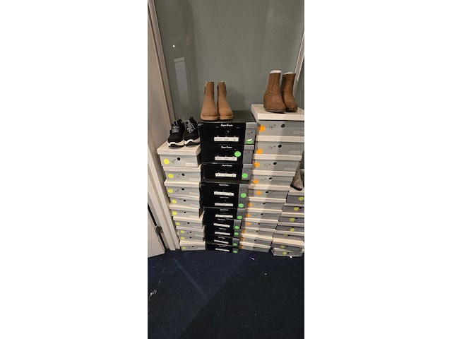 Ca. 183x schoenen, super cracks & fabulous.fabs - afbeelding 5 van  9
