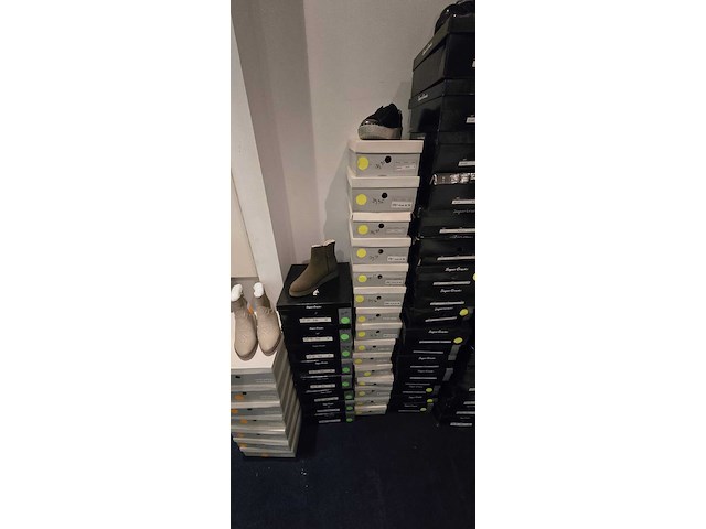 Ca. 183x schoenen, super cracks & fabulous.fabs - afbeelding 8 van  9