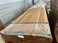 Ca. 184x guyana teak latten geschaafd, 27x40mm, lengte 42/365cm, 35/430cm, 50/400cm, 57/460cm - afbeelding 1 van  3