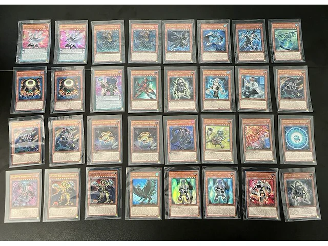 Ca. 185x glimmende yu-gi-oh!-kaarten - afbeelding 11 van  22