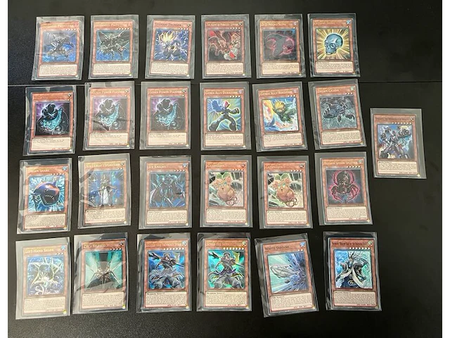 Ca. 185x glimmende yu-gi-oh!-kaarten - afbeelding 14 van  22
