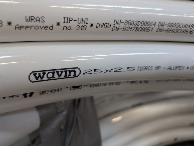 Ca. 187 meter meerlagen buis wavin, tigris 25x2.5 - afbeelding 2 van  17