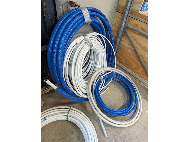 Ca. 187 meter meerlagen buis wavin, tigris 25x2.5 - afbeelding 9 van  17