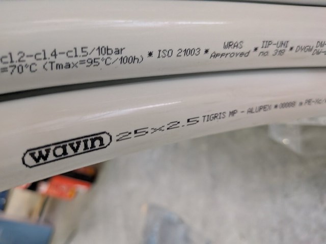 Ca. 187 meter meerlagen buis wavin, tigris 25x2.5 - afbeelding 13 van  17